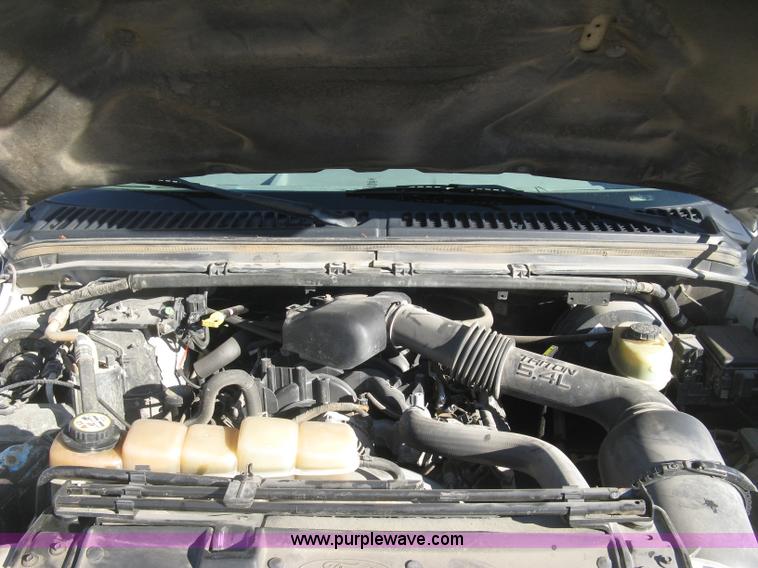 image for item J2964 2001 Ford F250 Super Duty XL pickup truck