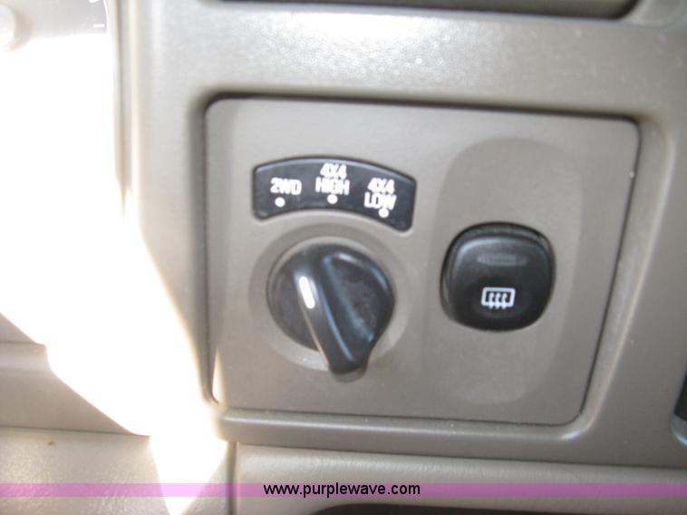 image for item J2967 2000 Ford Excursion XLT SUV