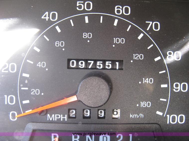 image for item J2967 2000 Ford Excursion XLT SUV