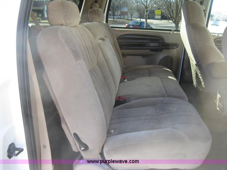 image for item J2967 2000 Ford Excursion XLT SUV