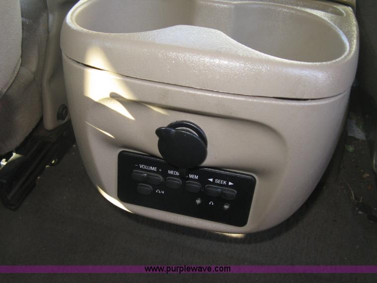 image for item J2967 2000 Ford Excursion XLT SUV