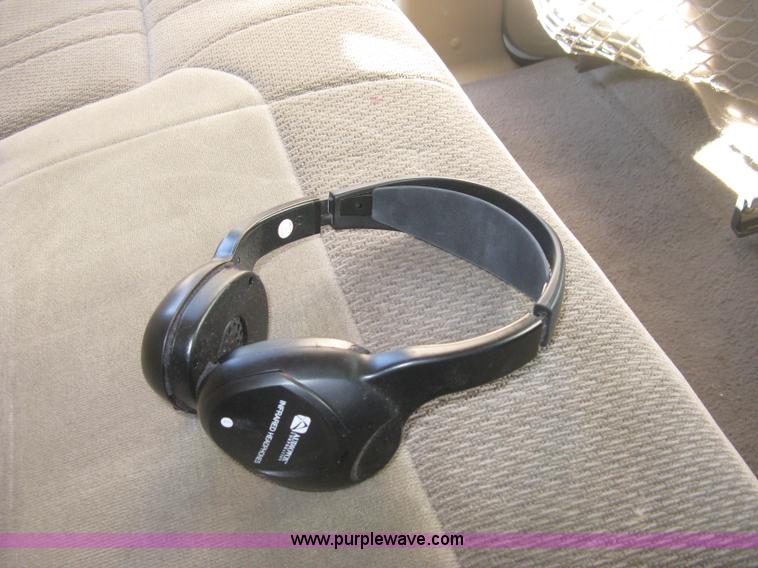 image for item J2967 2000 Ford Excursion XLT SUV