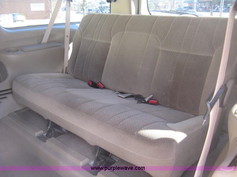 image for item J2967 2000 Ford Excursion XLT SUV