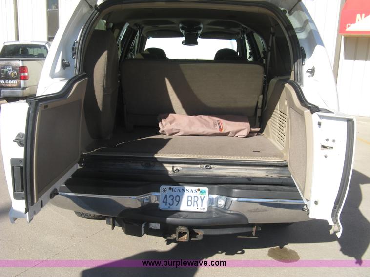 image for item J2967 2000 Ford Excursion XLT SUV