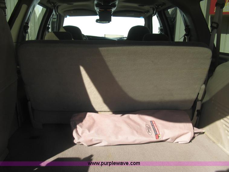 image for item J2967 2000 Ford Excursion XLT SUV