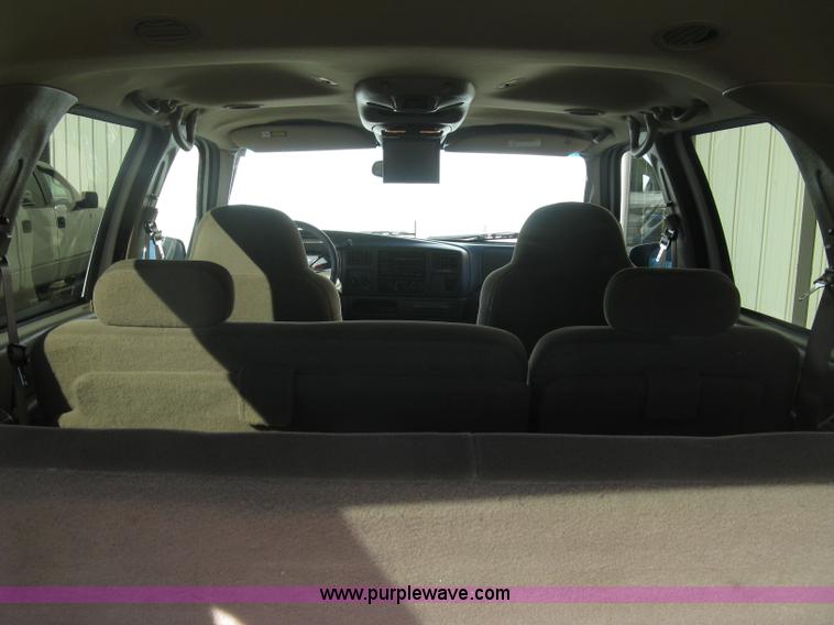 image for item J2967 2000 Ford Excursion XLT SUV