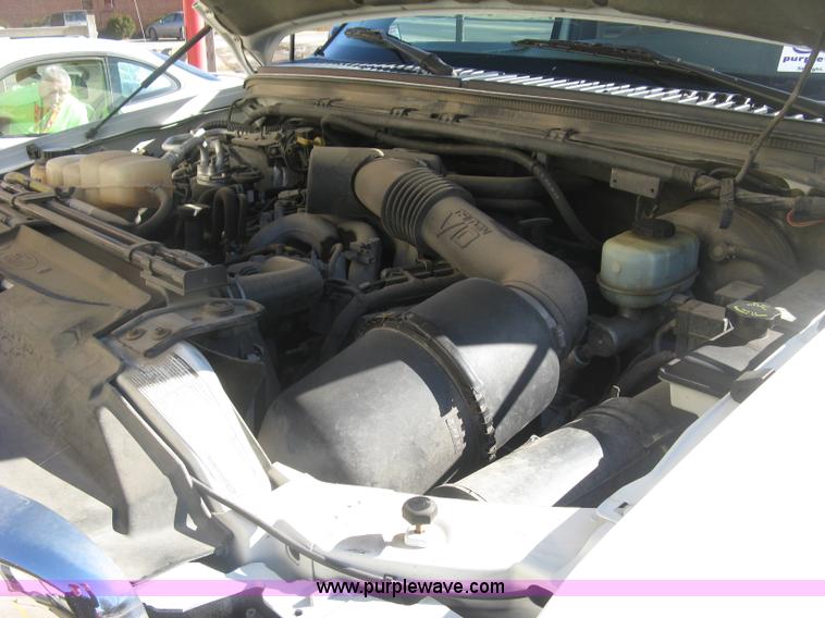 image for item J2967 2000 Ford Excursion XLT SUV