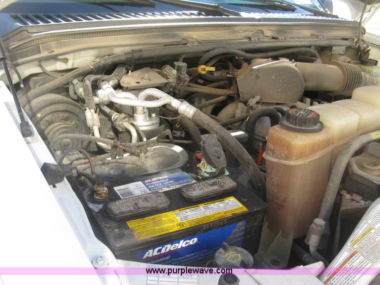 image for item J2967 2000 Ford Excursion XLT SUV