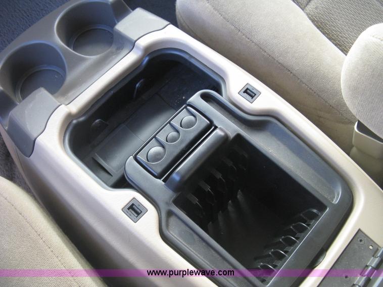 image for item J2967 2000 Ford Excursion XLT SUV