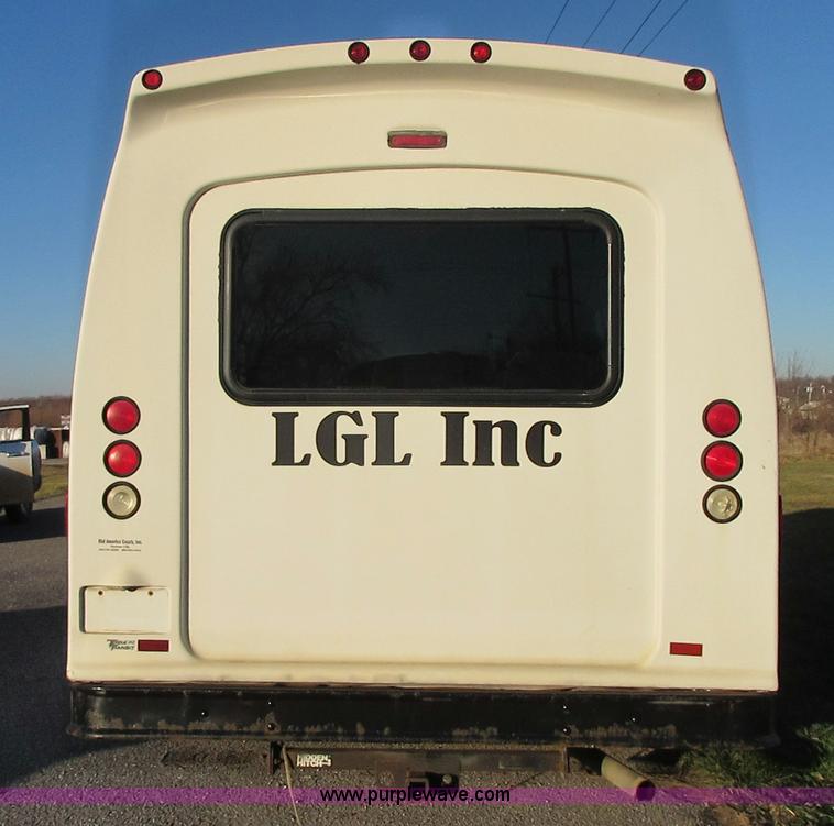 image for item J7666 1999 Ford Econoline E450