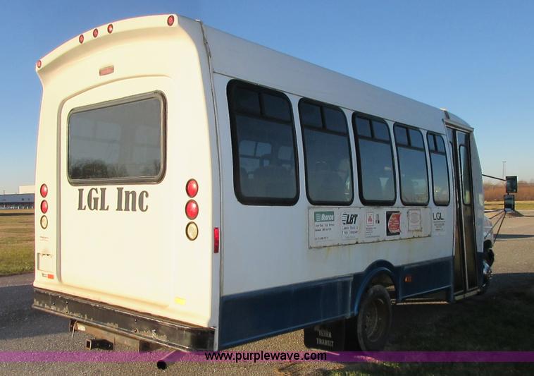 image for item J7666 1999 Ford Econoline E450