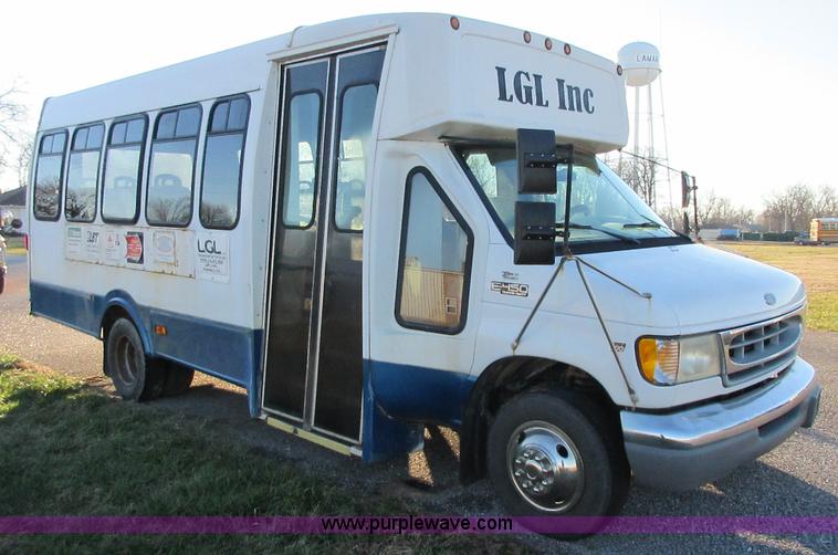 image for item J7666 1999 Ford Econoline E450
