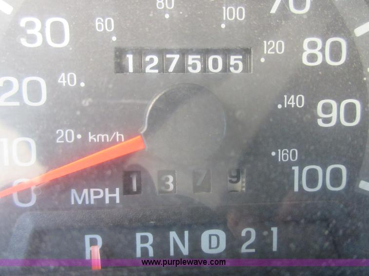 image for item J7666 1999 Ford Econoline E450