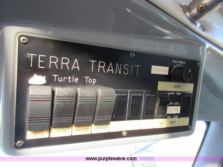 image for item J7666 1999 Ford Econoline E450