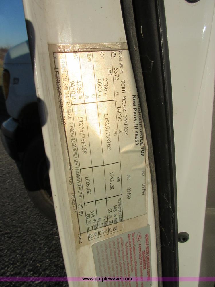 image for item J7666 1999 Ford Econoline E450