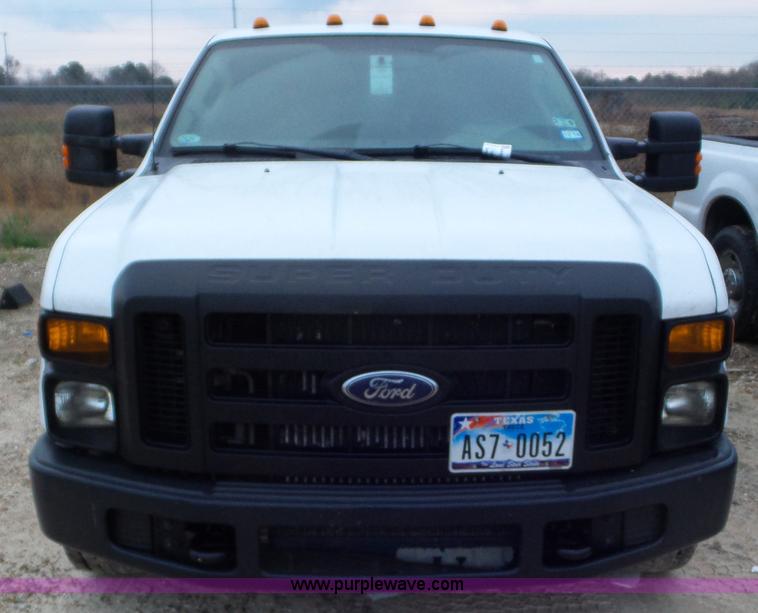 image for item J8374 2008 Ford F250 Super Duty utility truck