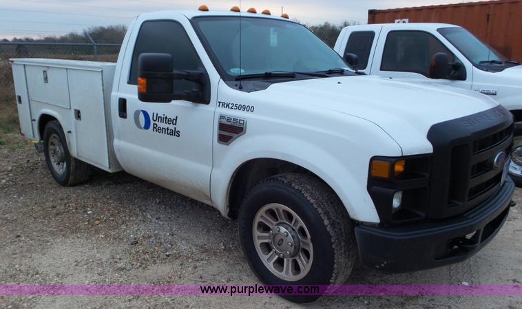 image for item J8374 2008 Ford F250 Super Duty utility truck