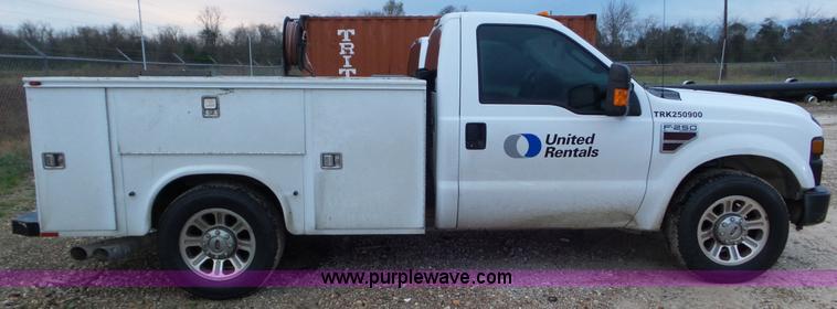 image for item J8374 2008 Ford F250 Super Duty utility truck