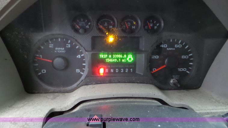 image for item J8374 2008 Ford F250 Super Duty utility truck