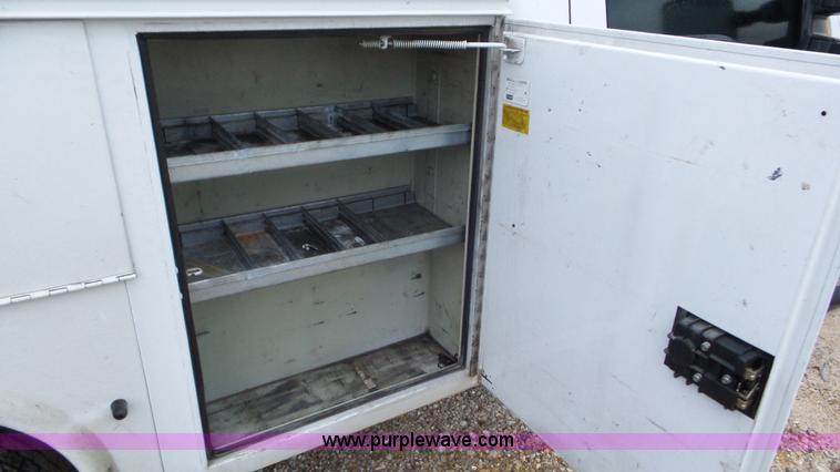 image for item J8374 2008 Ford F250 Super Duty utility truck