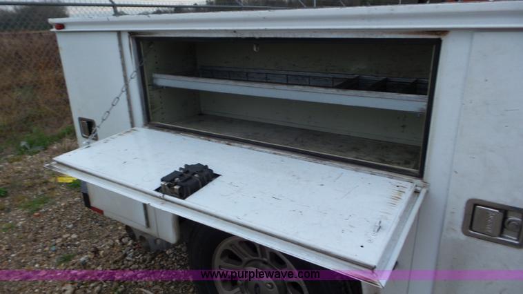 image for item J8374 2008 Ford F250 Super Duty utility truck