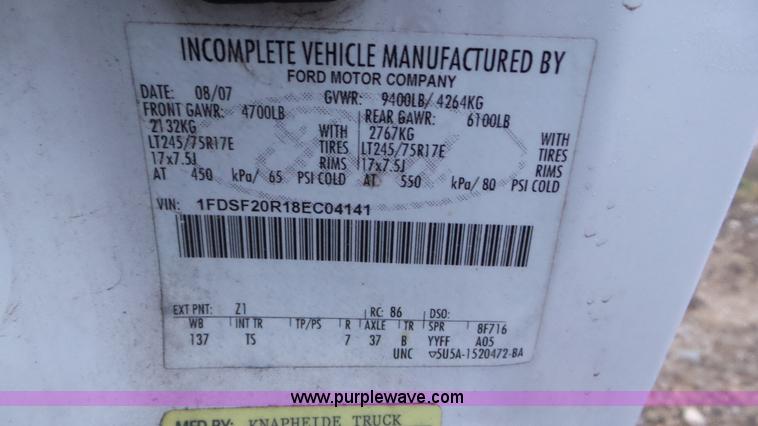 image for item J8374 2008 Ford F250 Super Duty utility truck