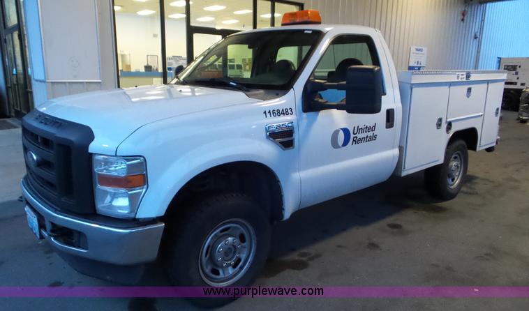 image for item J8388 2010 Ford F250 Super Duty XL utility truck