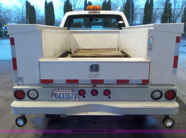 image for item J8388 2010 Ford F250 Super Duty XL utility truck