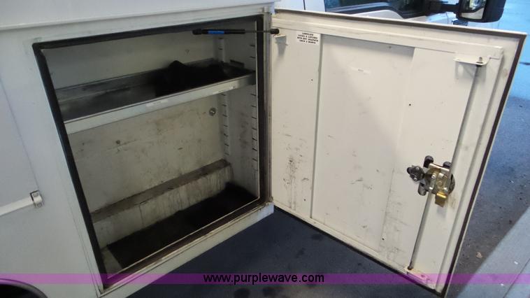 image for item J8388 2010 Ford F250 Super Duty XL utility truck