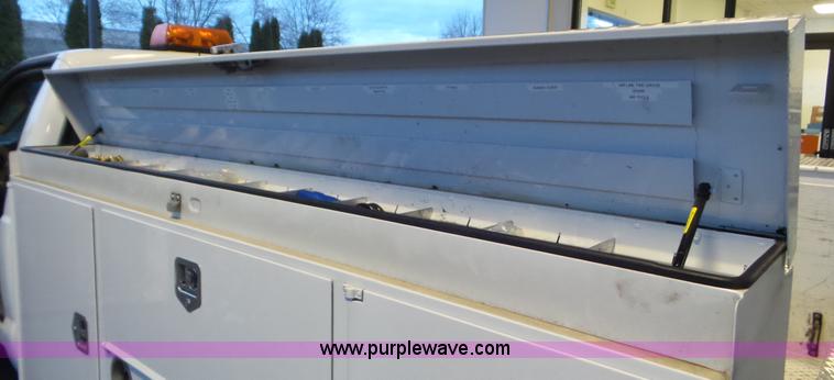 image for item J8388 2010 Ford F250 Super Duty XL utility truck