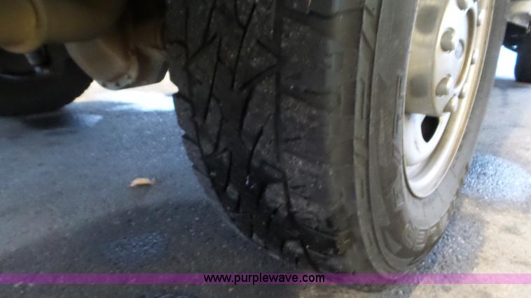 image for item J8388 2010 Ford F250 Super Duty XL utility truck