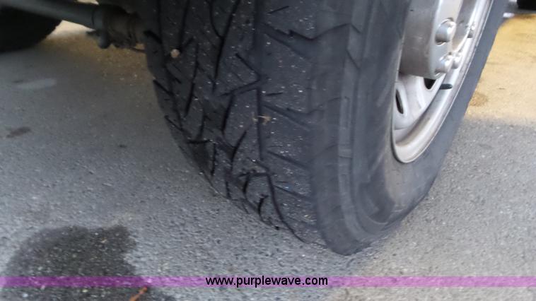 image for item J8388 2010 Ford F250 Super Duty XL utility truck