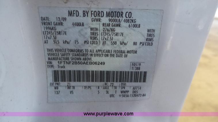 image for item J8388 2010 Ford F250 Super Duty XL utility truck