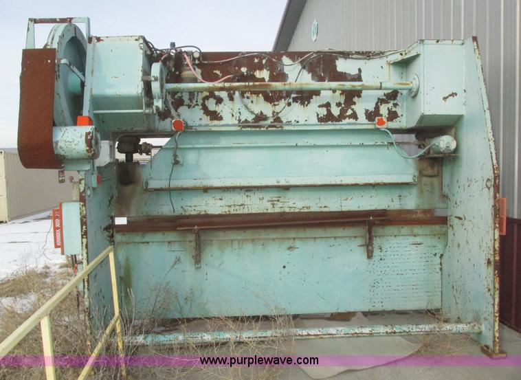 image for item J8783 Wisconsin Forcemaster 12FM120 metal brake