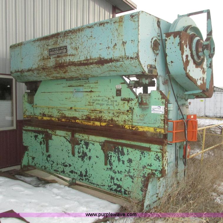 image for item J8783 Wisconsin Forcemaster 12FM120 metal brake