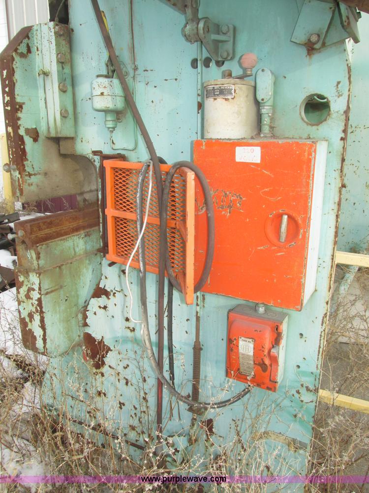 image for item J8783 Wisconsin Forcemaster 12FM120 metal brake