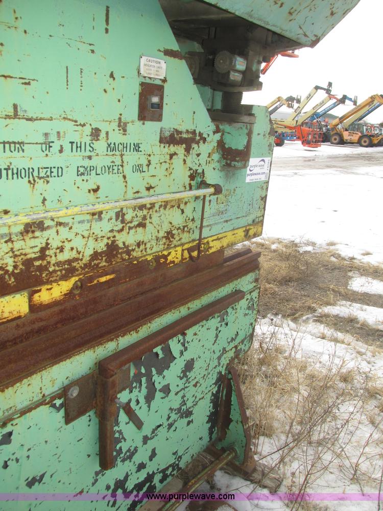 image for item J8783 Wisconsin Forcemaster 12FM120 metal brake