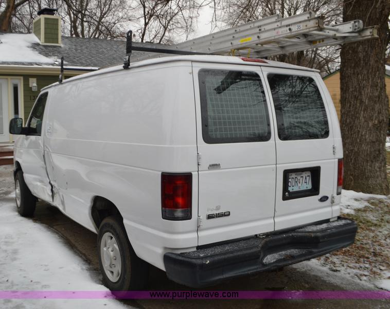 image for item K5377 2008 Ford E150 van