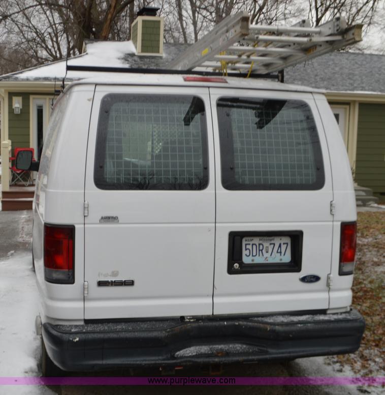 image for item K5377 2008 Ford E150 van