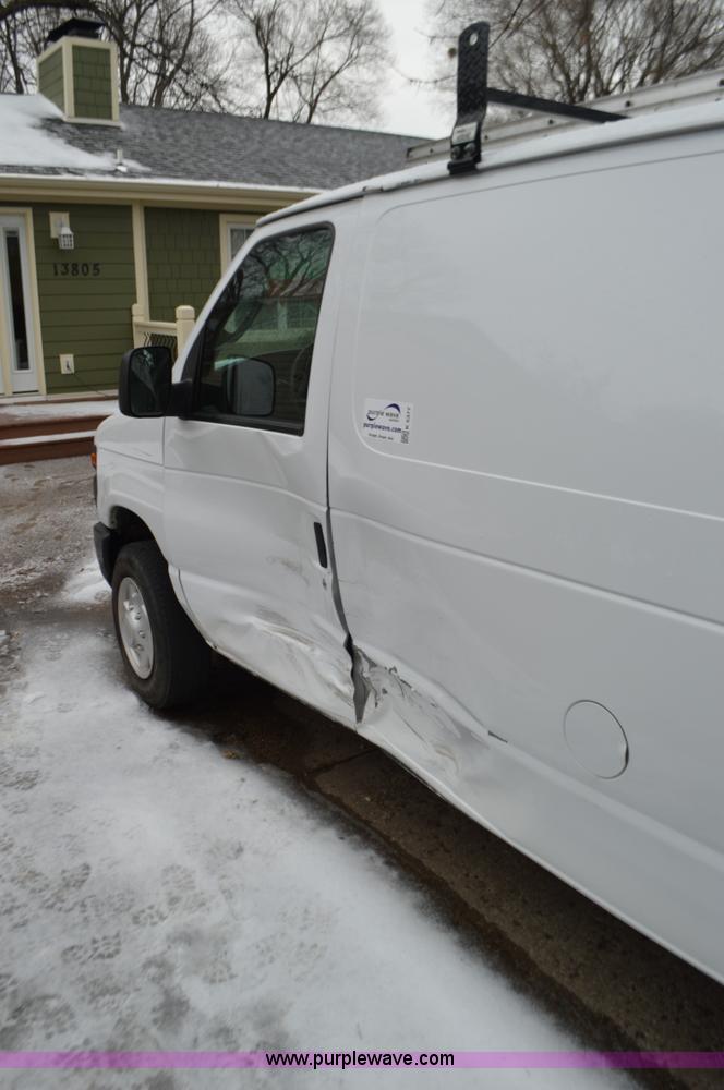 image for item K5377 2008 Ford E150 van
