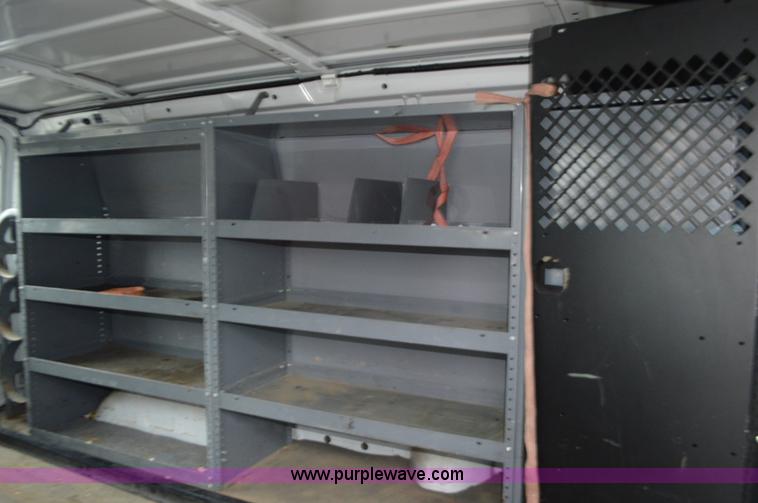 image for item K5377 2008 Ford E150 van