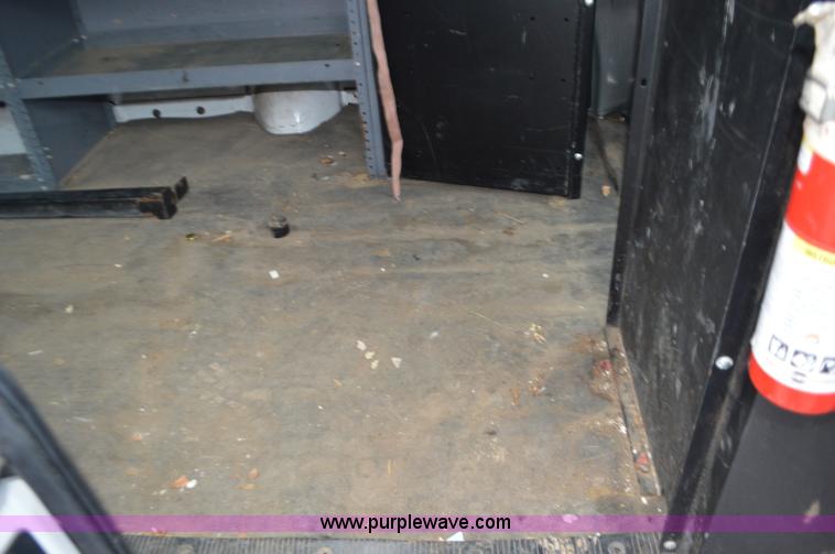 image for item K5377 2008 Ford E150 van