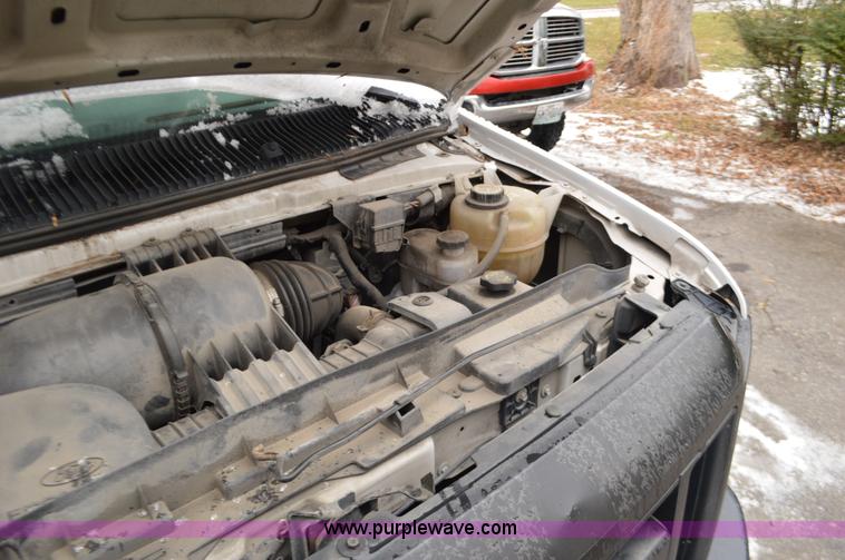 image for item K5377 2008 Ford E150 van