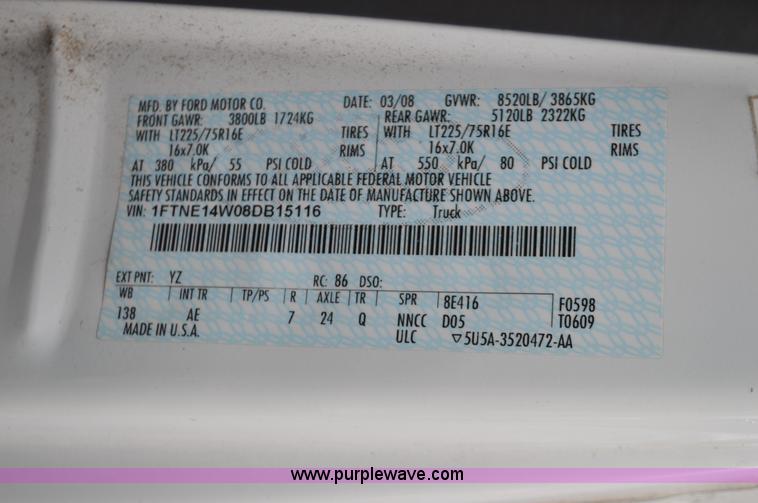 image for item K5377 2008 Ford E150 van