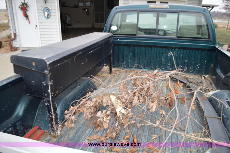 image for item K5391 1996 Dodge Ram 1500 pickup truck