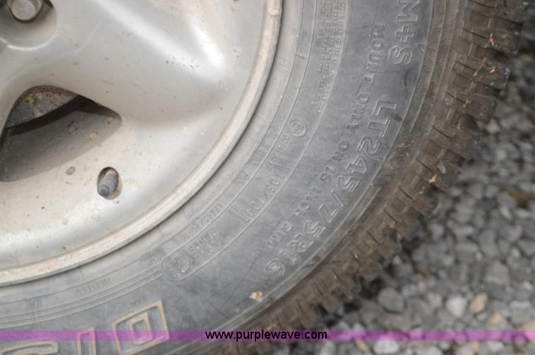 image for item K5391 1996 Dodge Ram 1500 pickup truck