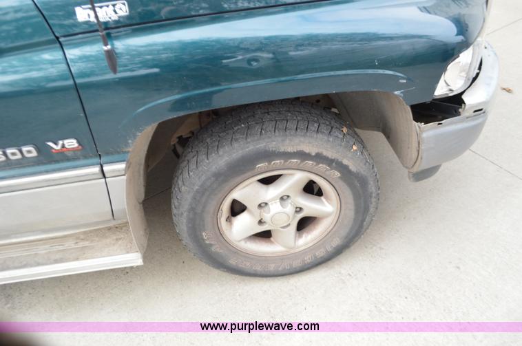 image for item K5391 1996 Dodge Ram 1500 pickup truck