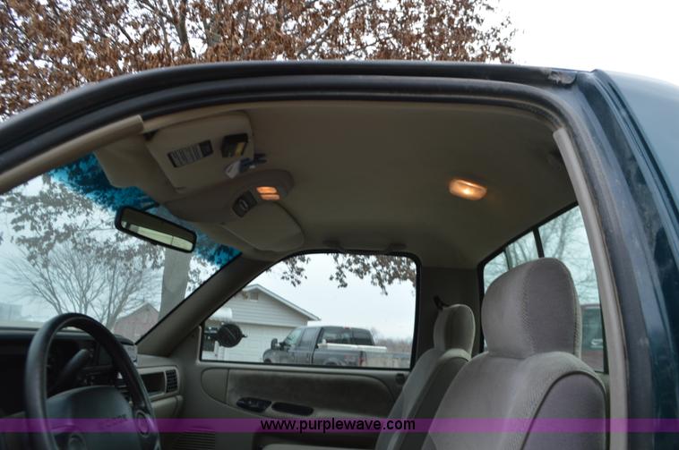 image for item K5391 1996 Dodge Ram 1500 pickup truck