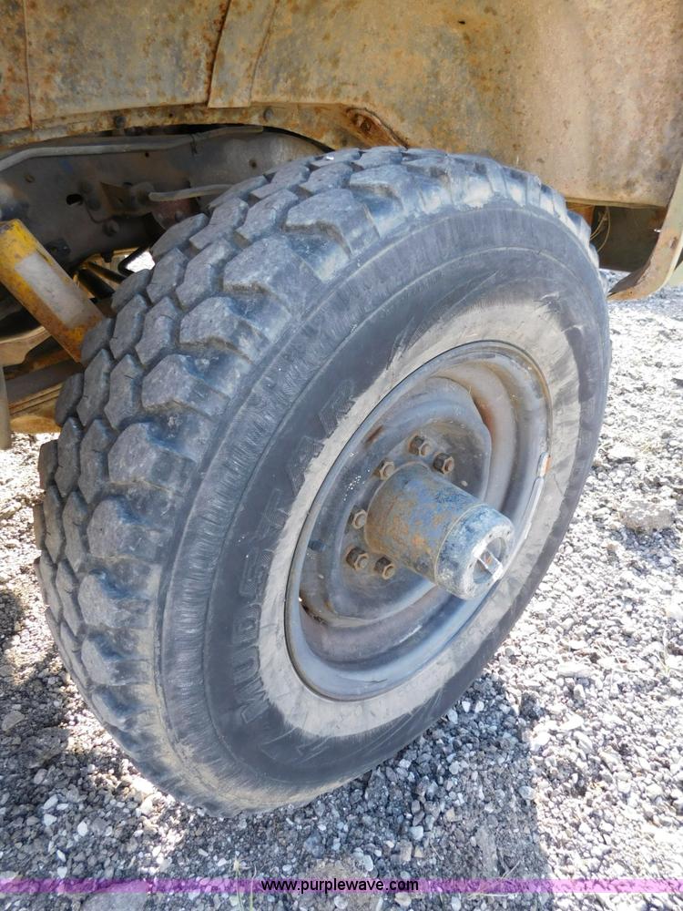 image for item K5412 1984 Chevrolet pickup truck