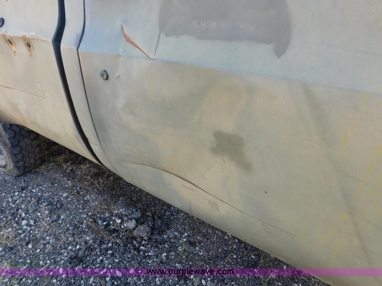 image for item K5412 1984 Chevrolet pickup truck